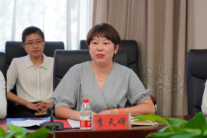 6华为技术有限公司黑龙江人才发展经理李天婵发言.jpg 6华为技术有限公司黑龙江人才发展经理李天婵发言.jpg
