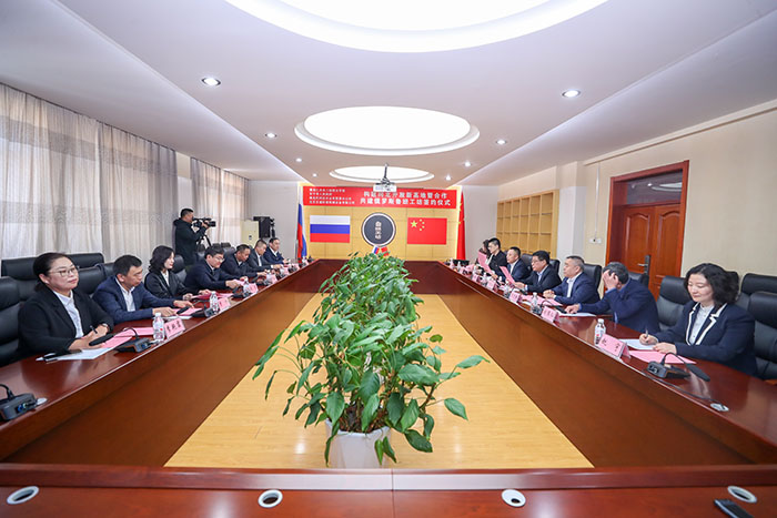 B11I2926.jpg B11I2926.jpg