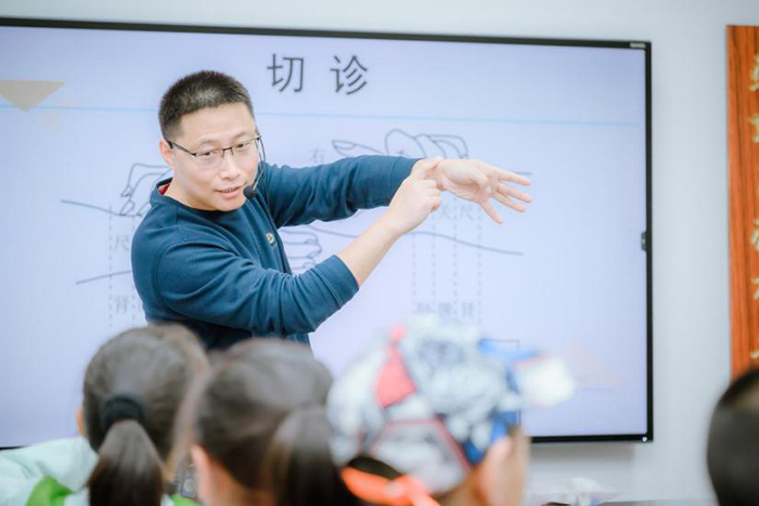 图片3.jpg 图片3.jpg